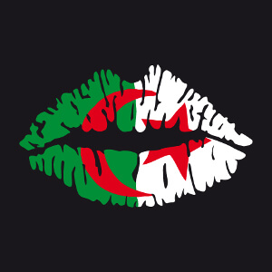 Design 3 couleurs aux couleurs de l'Algrie, motif Kiss drapeau vert et blanc avec le croissant et l'toile  cinq branches rouges.