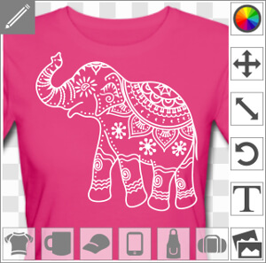 Elephant d'inde décoré à motifs floraux.